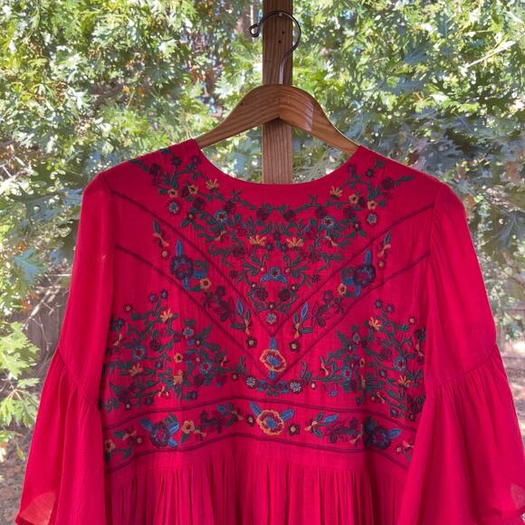 Umgee Red Boho Bliss Floral Embroidered Bell Sleeve Mini Dress Size M. NEW - Picture 7 of 12